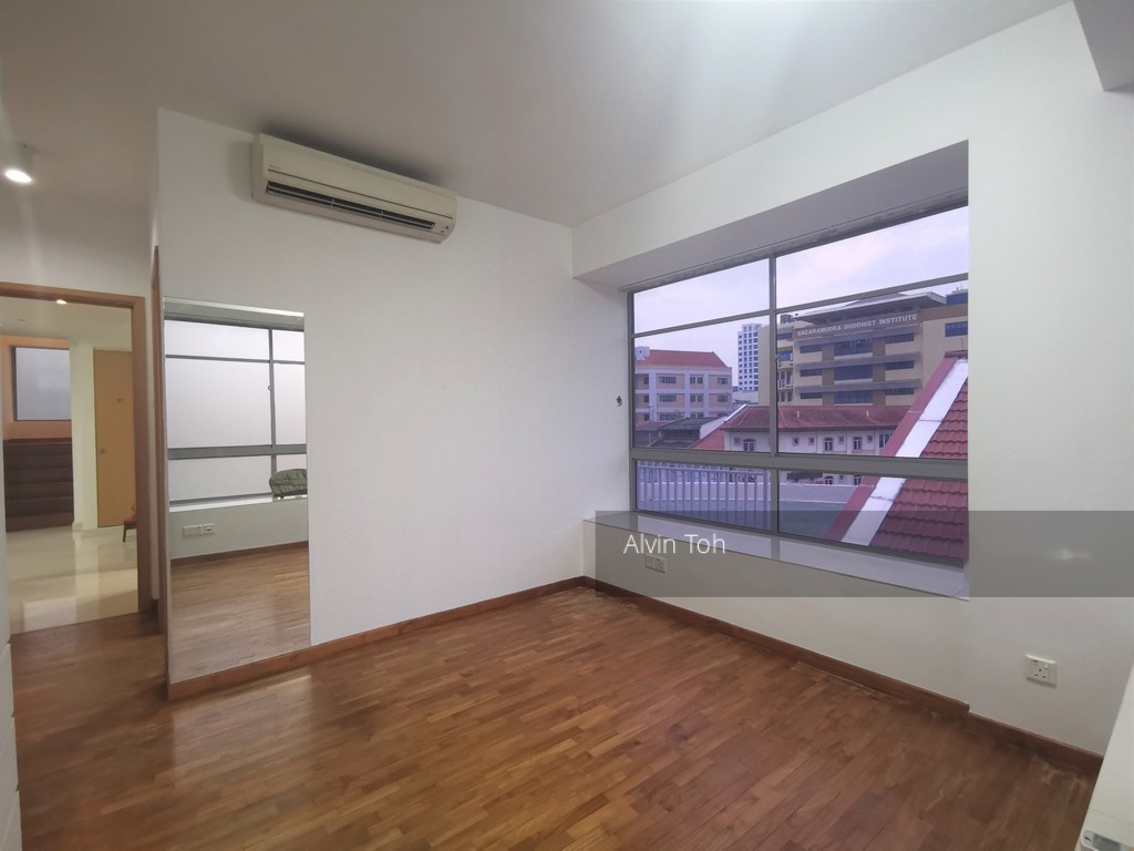 Atrium Residences (D14), Apartment #217028111